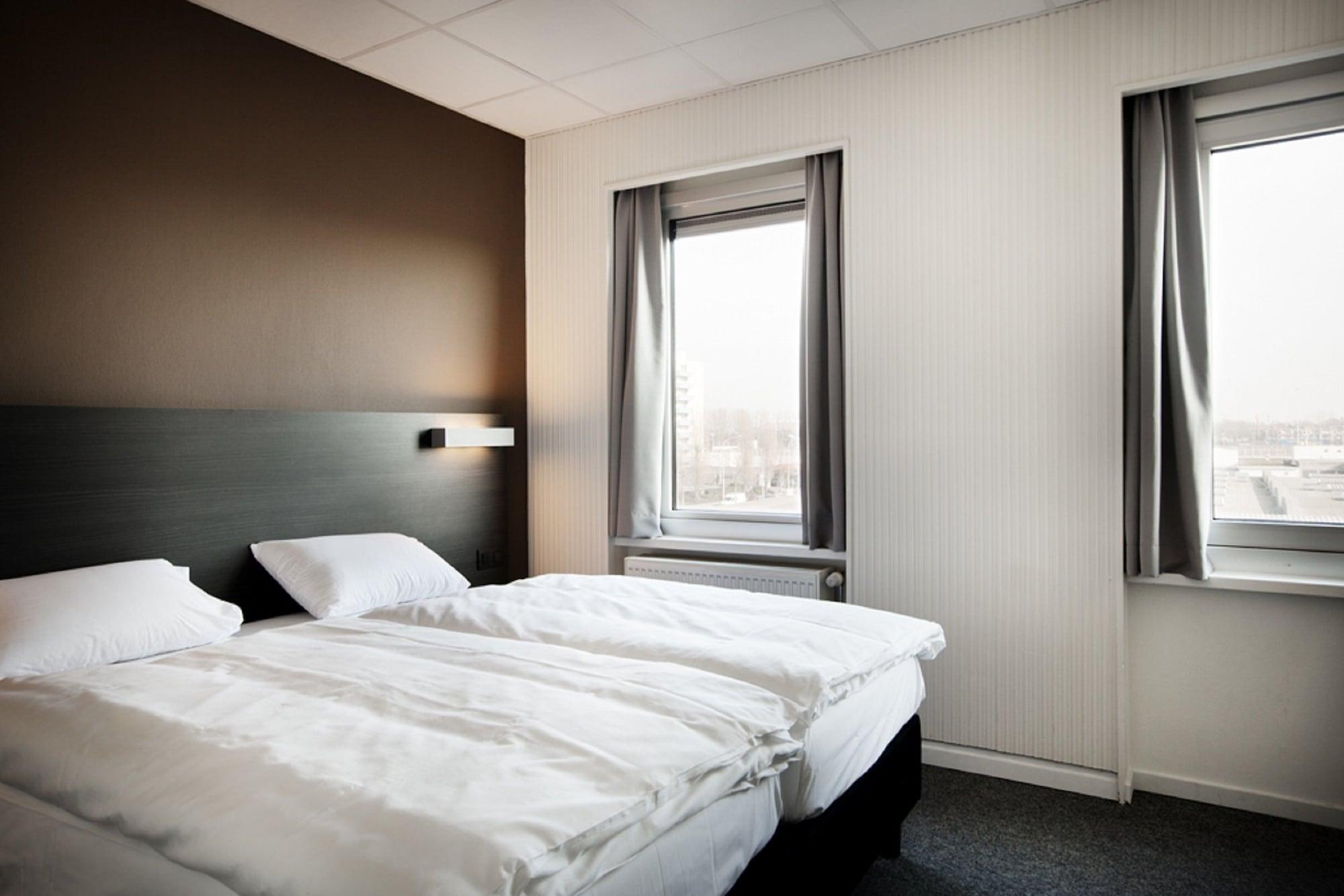 Antwerp Harbour Hotel Exterior photo