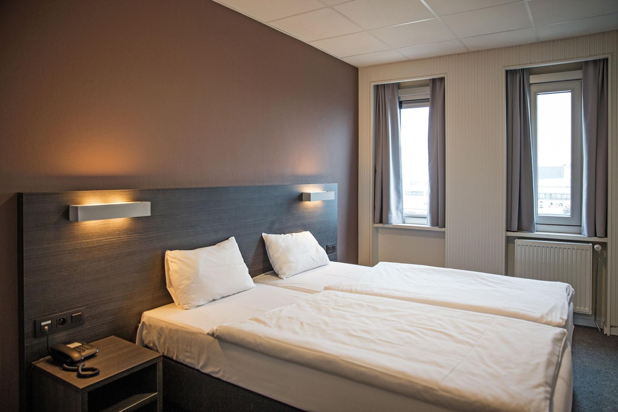 Antwerp Harbour Hotel Exterior photo