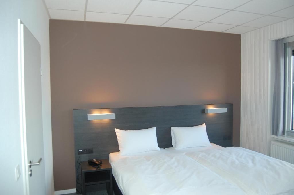 Antwerp Harbour Hotel Exterior photo