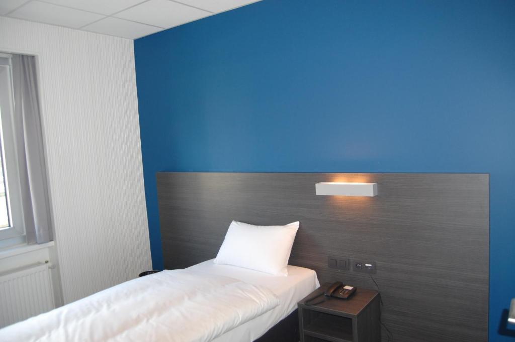 Antwerp Harbour Hotel Exterior photo