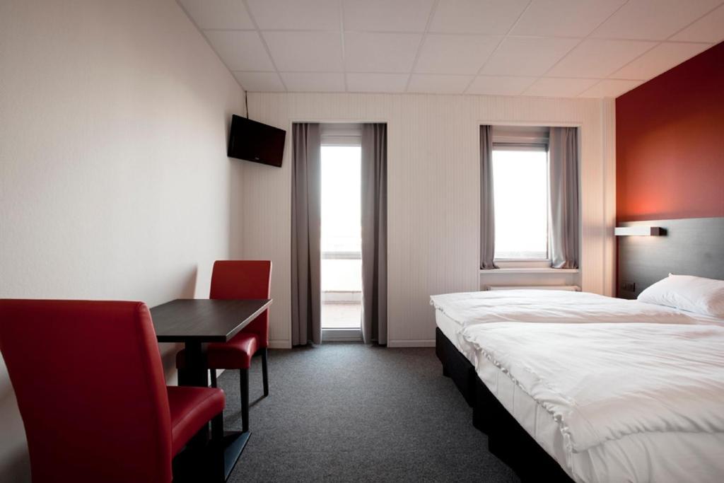Antwerp Harbour Hotel Exterior photo