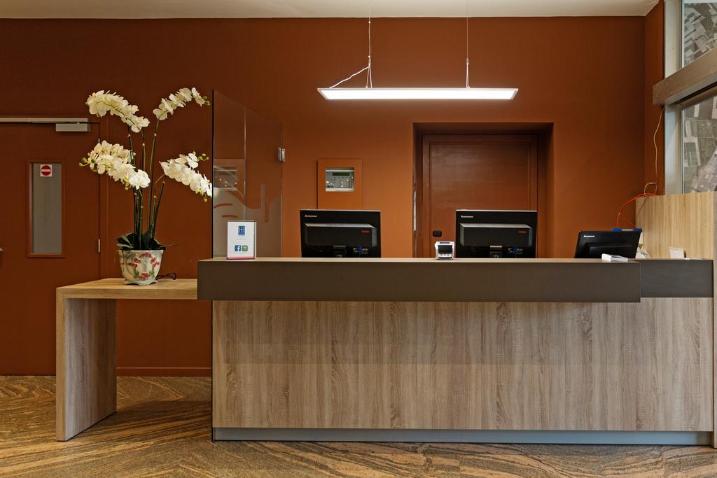 Antwerp Harbour Hotel Exterior photo