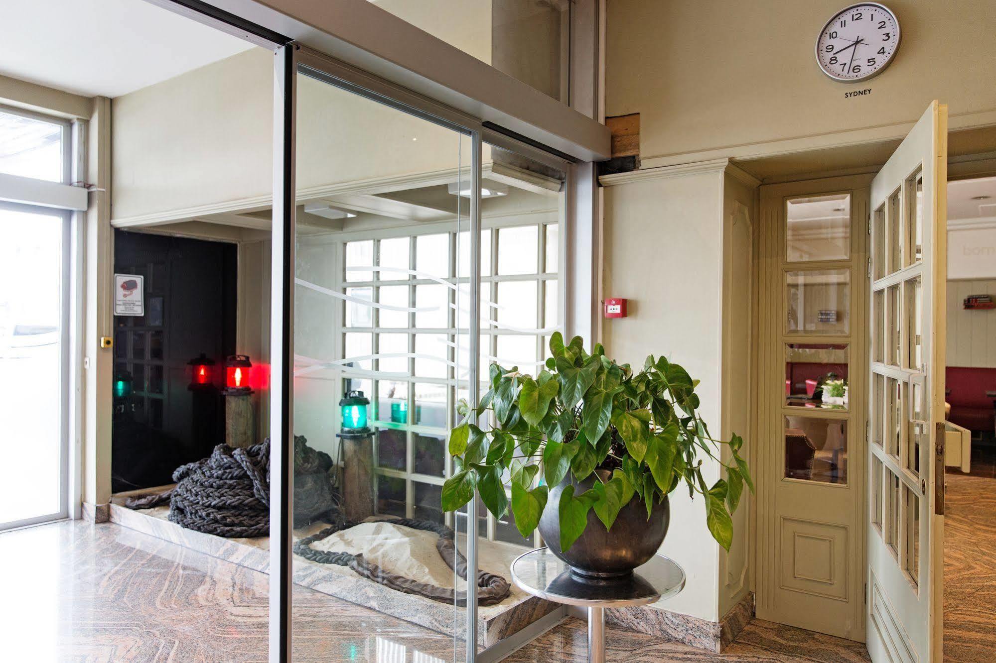 Antwerp Harbour Hotel Exterior photo